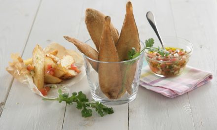 Fish and chip de acedias con aderezo de tomate e hinojo