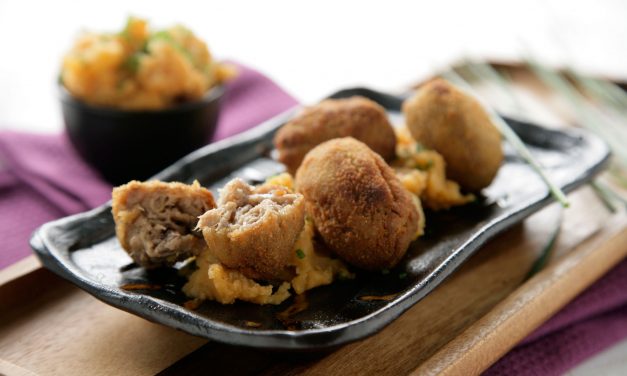 Croqueta de rabo de toro con patatas “revolconas”